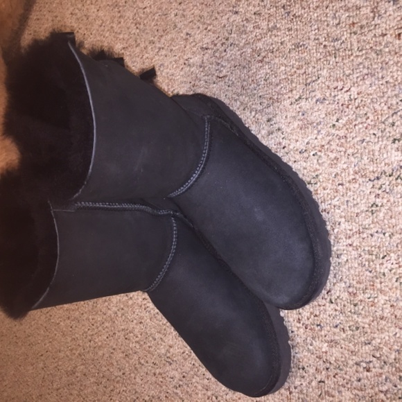 BLACK UGGS with satin bows - Picture 4 of 4